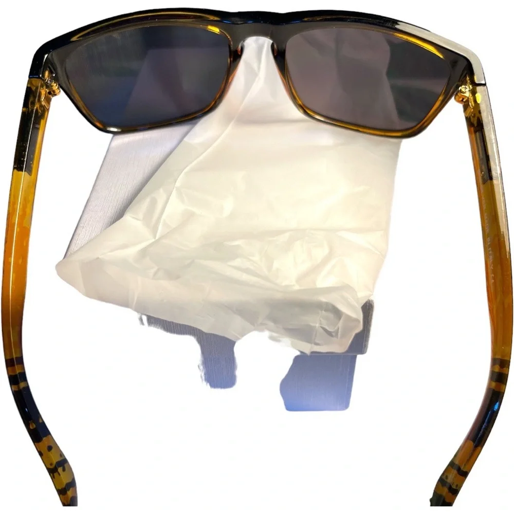 2 Pairs new Quicksilver sunglasses made in Italy, NWOT unisex - Picture 12 of 15